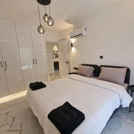 Modern Flat With Playroom! Apartment Larnaca